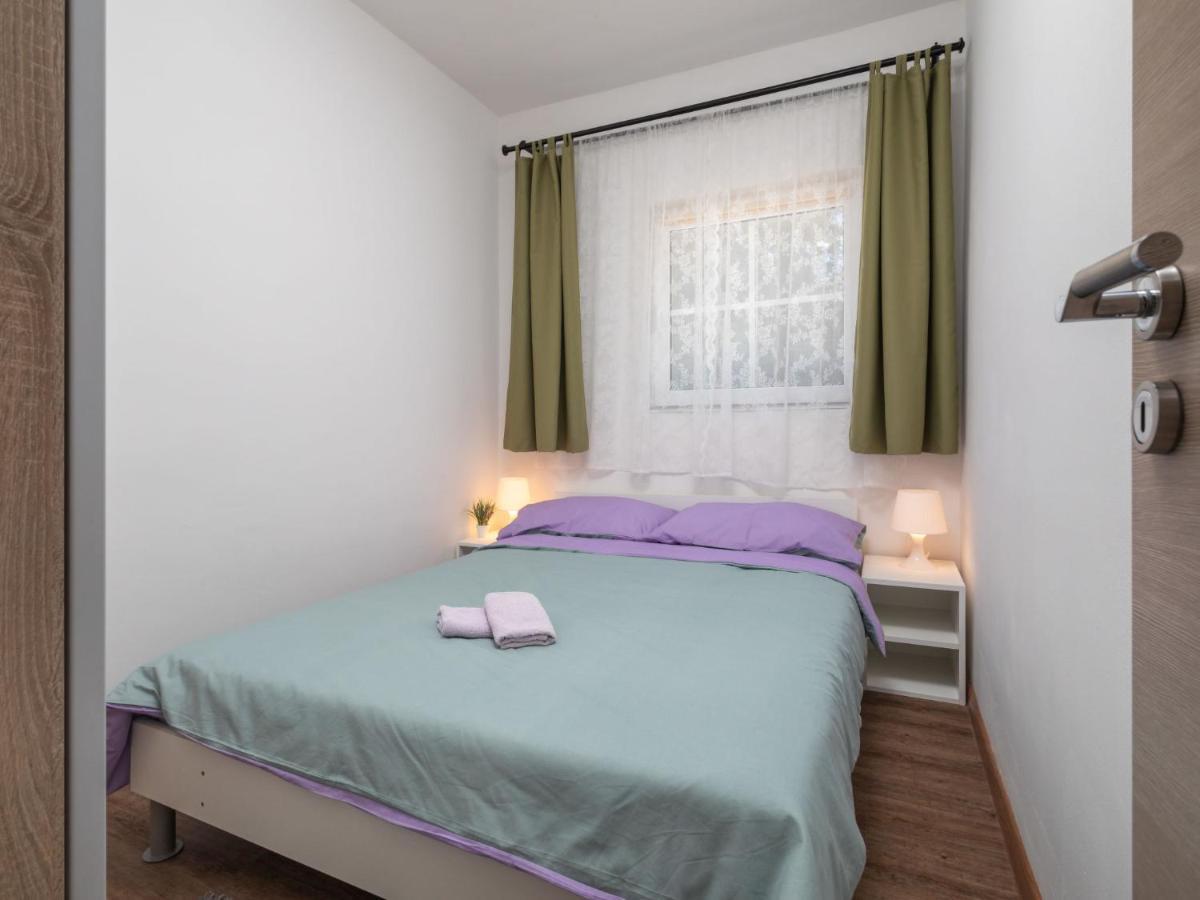 Holiday Home Mikac - Mlk136 By Interhome Dobrinj Eksteriør bilde