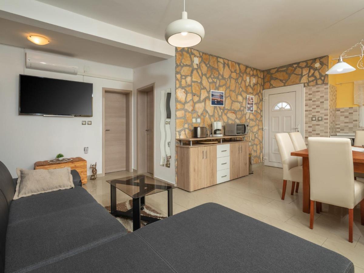 Holiday Home Mikac - Mlk136 By Interhome Dobrinj Eksteriør bilde