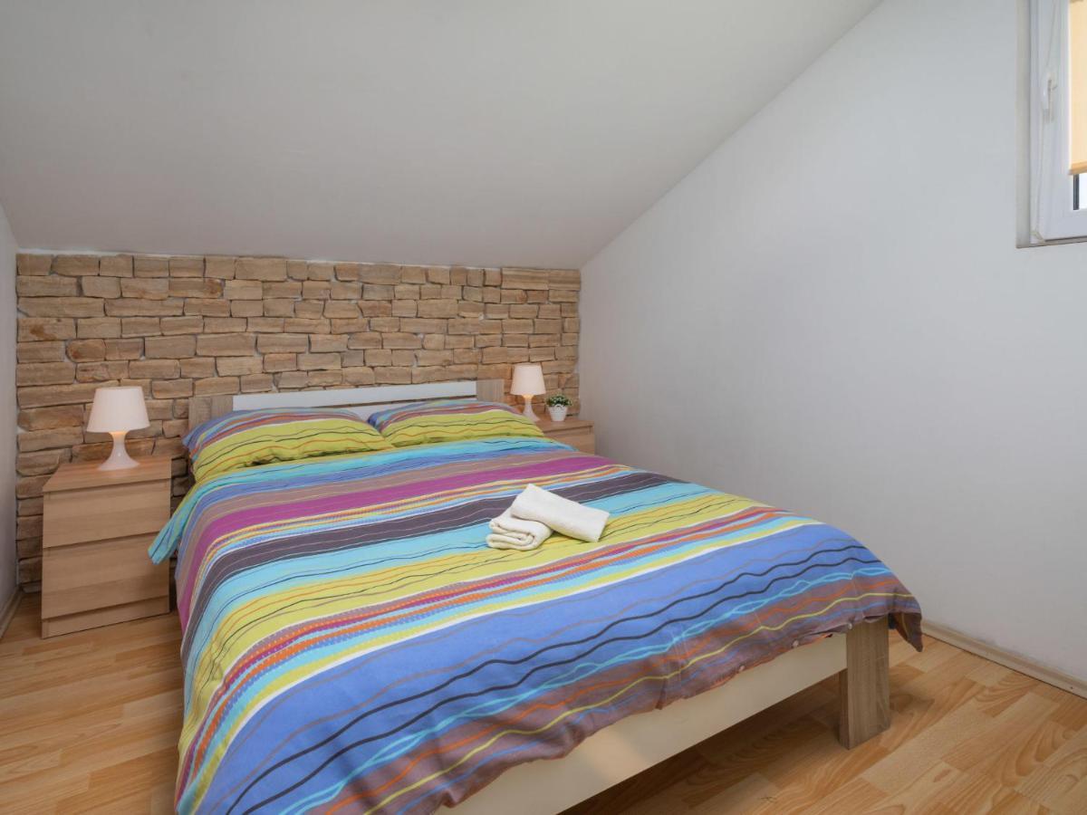Holiday Home Mikac - Mlk136 By Interhome Dobrinj Eksteriør bilde